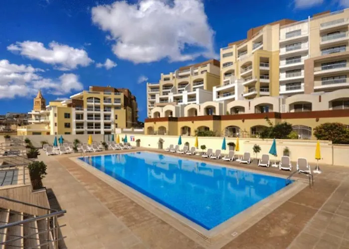 Daire Monita 113, Seaside With Access To Pool And Pleasant Views *