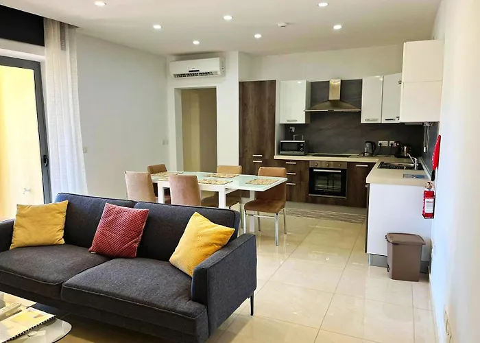 Monita 113, Seaside With Access To Pool And Pleasant Views * Marsaskala