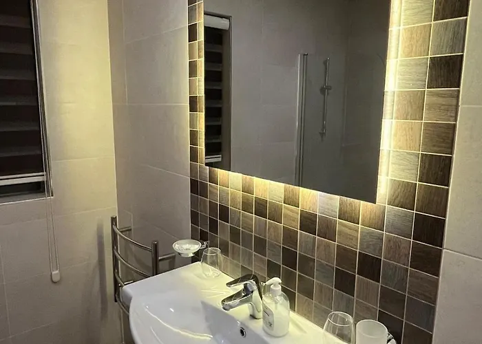 Monita 113, Seaside With Access To Pool And Pleasant Views * Marsaskala